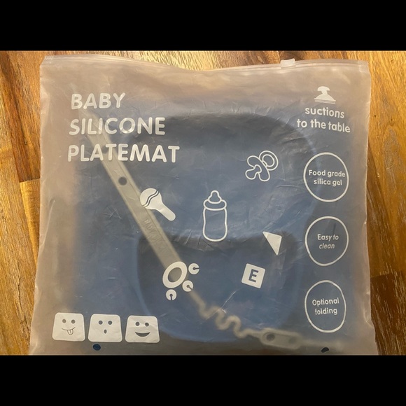 COPY - Suction plate with utensil straps - Picture 3 of 5